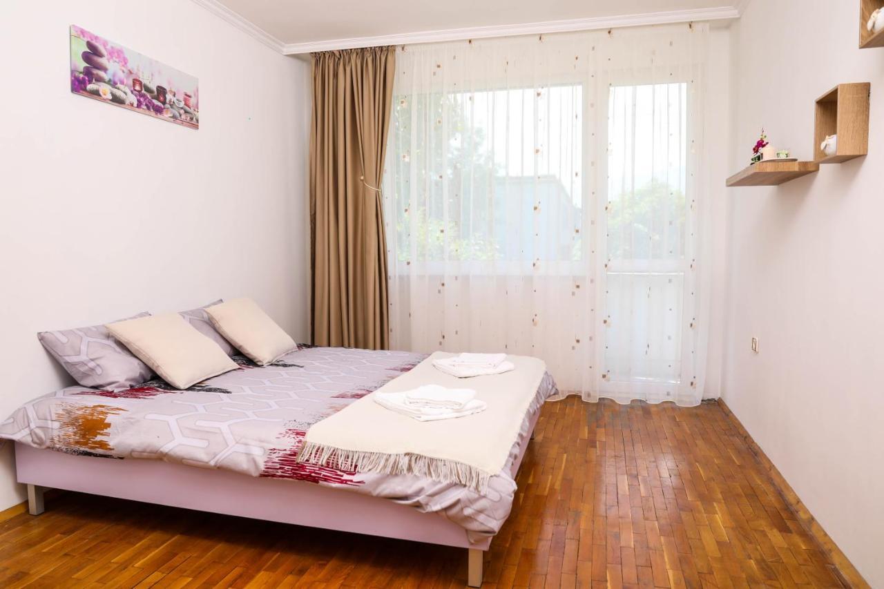 Apartemen Krichim Apartments,three-bedroom, Large Apartment, Center Sofia