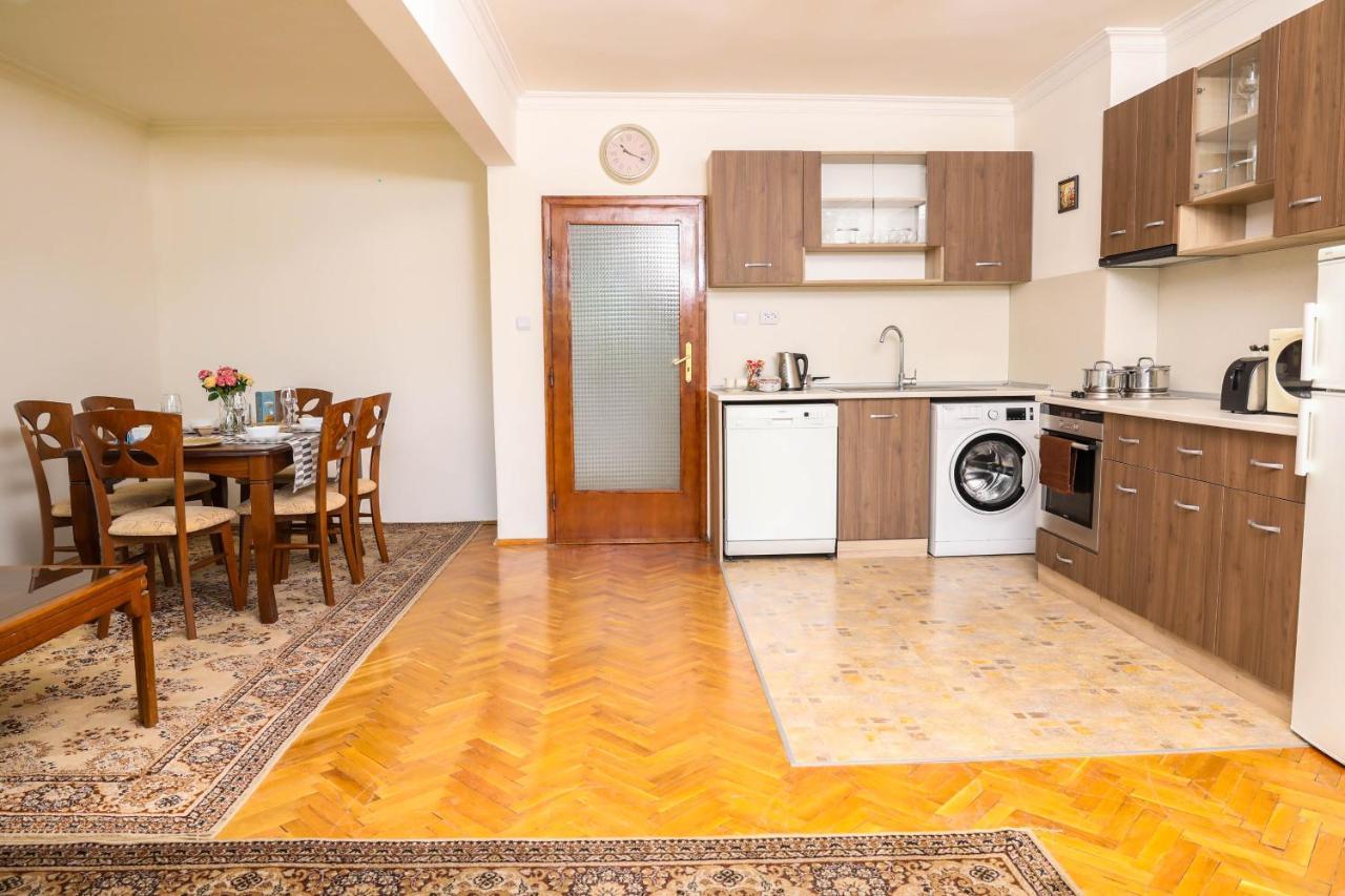 Krichim Apartments,three-bedroom, Large Apartment, Center * Sofia