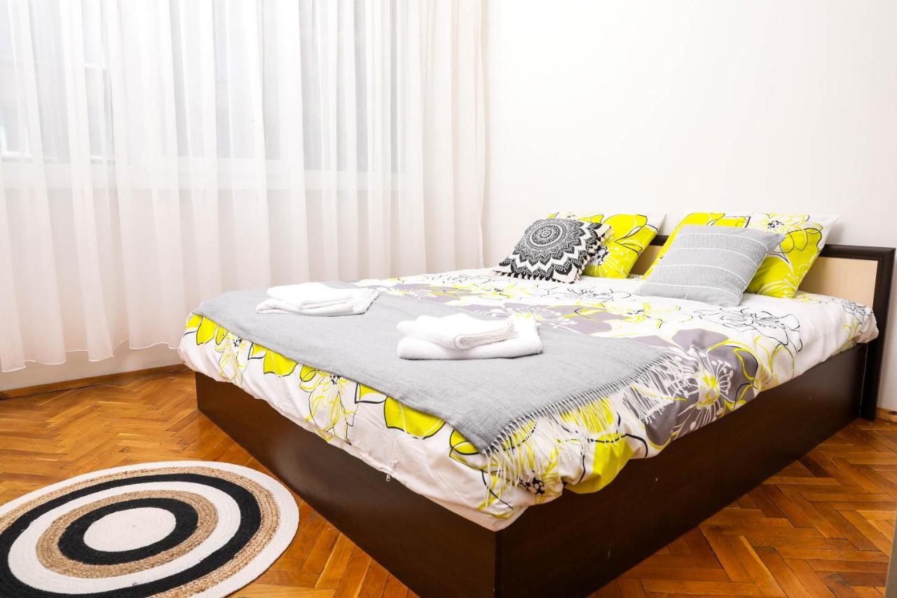 Krichim Apartments,three-bedroom, Large Apartment, Center Apartemen